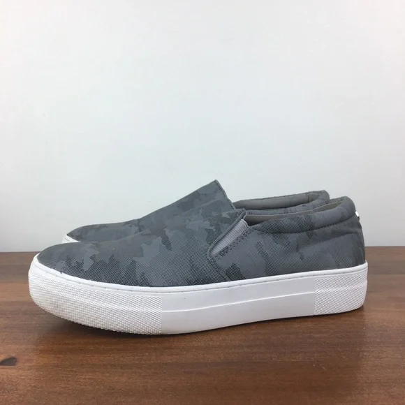 Steve madden gills camo on sale